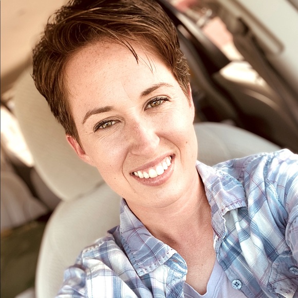 Meet your Posher, Ruth - Picture 1 of 1